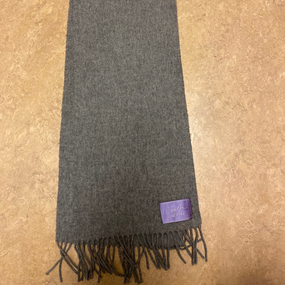 Grey wool coach scarf